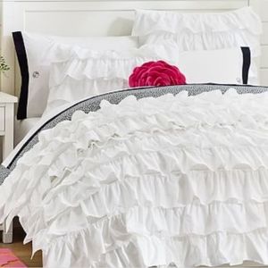 Pottery barn rufflicious quilt+ shams